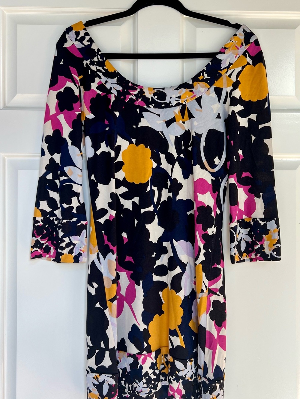 Diane von Furstenberg DVF 100% Silk Floral Dress Size 4 3/4 Sleeve